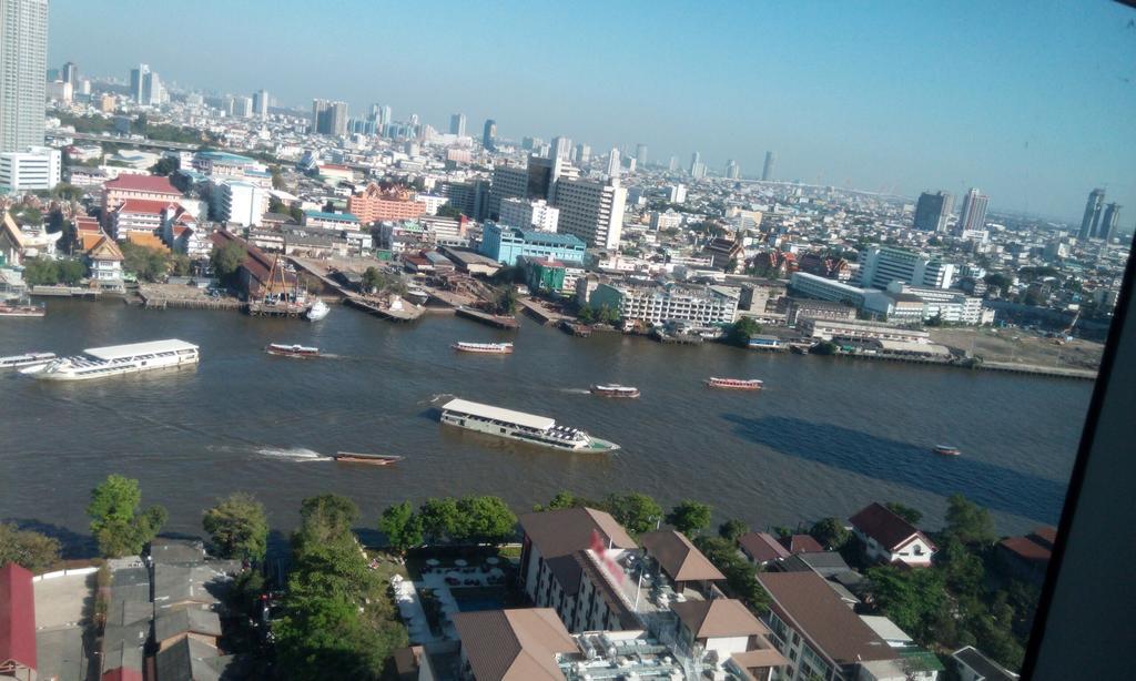Baan Sathorn Riverfront Banguecoque Quarto foto