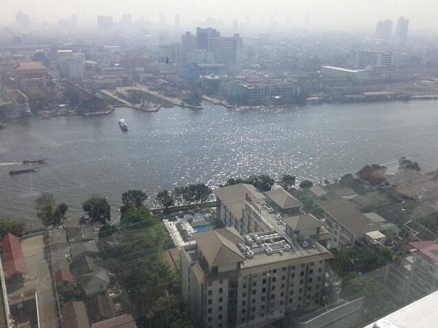 Baan Sathorn Riverfront Banguecoque Quarto foto