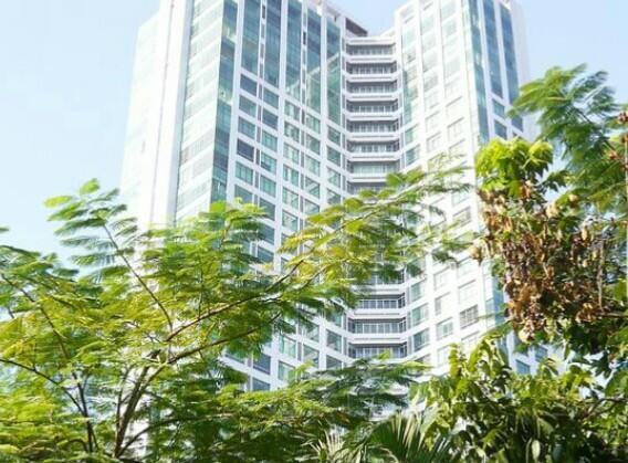 Baan Sathorn Riverfront Banguecoque Exterior foto
