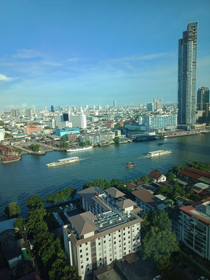 Baan Sathorn Riverfront Banguecoque Exterior foto